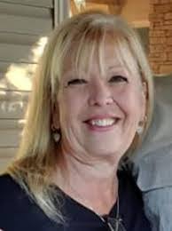 Lynnette Barnes's Instagram, Twitter & Facebook