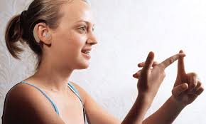 Tunarungu dan Tunawicara, Apa Perbedaannya?