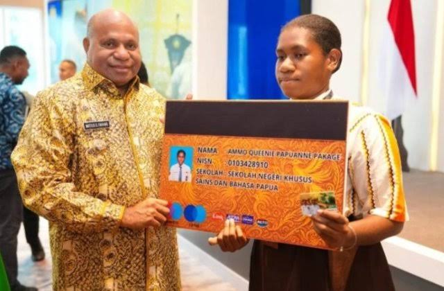 Pemprov Papua Luncurkan Kartu Pace Mace dan Siapkan 1.000 Beasiswa