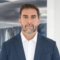 300+ perfis com “Sattler”