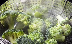 Seguro que a los 10 años lo odiabas, pero el brócoli es tan bueno. Como Cocinar Brocoli Ideas De Recetas Para Aprender A Preparar Brocoli