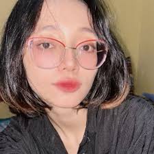 𝑷𝒆𝒓𝒔𝒆𝒑𝒉𝒐𝒏𝒆