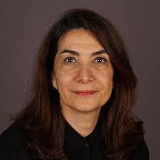 Lynda Walker's Instagram, Twitter & Facebook