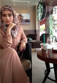 Berikut senarai top 10 artis wanita yang berpenampilan bertudung paling cantik di malaysia pada tahun 2013 Pin Di Malay Women