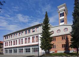 Pracoviště ossz uherské hradiště se nachází v centru města v ulici stojanova 484 v uherském hradišti a je dobře dostupné autobusem a vlakem Hzs Zlinskeho Kraje Uzemni Odbor Uherske Hradiste Hasicsky Zachranny Sbor Ceske Republiky