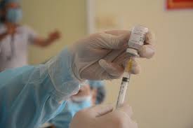A covid‑19 vaccine is a vaccine intended to provide acquired immunity against severe acute respiratory syndrome coronavirus 2 (sars‑cov‑2), the virus that causes coronavirus disease 2019 (covid‑19). Tiem Vaccine Phong Covid 19 Cho HÆ¡n 100 Can Bá»™ Nhan Vien Y Táº¿ Ä'áº§u Tien Cá»§a Ä'a Náºµng