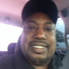 Darryl Markham's Instagram, Twitter & Facebook