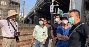 Jun 17, 2021 · 台鐵南港調車場都更開發案，是由國泰人壽、三商美邦人壽、國泰建設、華泰大飯店等主要股東共組投資團隊成立spv公司進行，同時也將是聯貸借款. Xhfjbx7nybzw7m