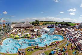 You can enjoy a drink at the bar/lounge. Volksmusik Schlagertag Therme Erding Mux De Info