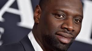 Dans ce paradis, red, un oiseau avec. Omar Sy L Archetype Du Nouveau Heros Francais Bbc News Afrique
