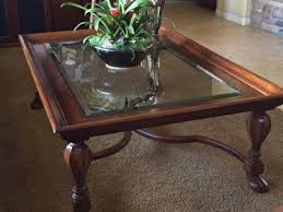Characterized by the casual distressed details in the finish, the table legs and feet are the most striking design element turned in the timeless motif, they add elegance to any room. Thomasville Tables For Sale Usa