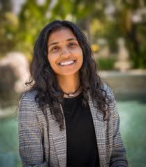 Ozinna anumudu, style connoisseur is an ultimate definition of a fashionista. San Diego Community News Group Uc San Diego Student Earns Strauss Scholarship For Online Platform