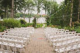 Sunset Cove Bed Breakfast Outdoor Michigan Wedding Michigan Wedding Venues Outdoor Wedding Venues