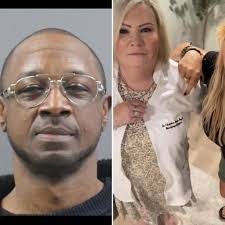 Christine Applewhite's Instagram, Twitter & Facebook