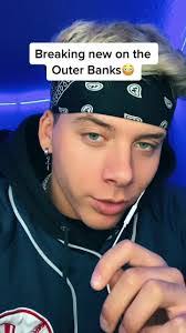 Cameron Stokes's Instagram, Twitter & Facebook