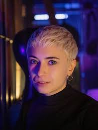 Who can photograph a wedding in the Dominican Republic in exchange for  travel?