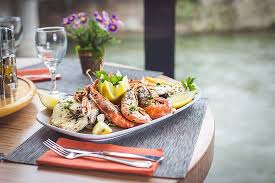 Mit pool, wlan & garten. Restaurant Le Bellevue Tarascon Sur Ariege 7 Place Jean Jaures Restaurant Reviews Photos Phone Number Tripadvisor