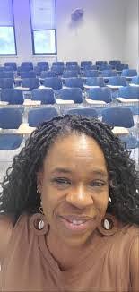 Maxine Canty's Instagram, Twitter & Facebook