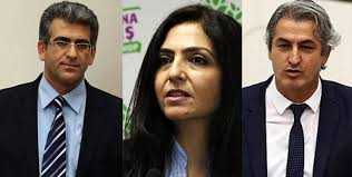 3 hdp'li milletvekili adli kontrol şartıyla serbest bırakıldı. Anf Immunitatsaufhebung Von Drei Hdp Abgeordneten Gefordert