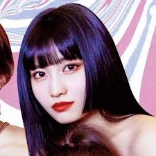 Huhu i just got my hair rebonded but look what happened because of my compulsive decision to cut my hair like jabami yumeko's. Momo S Hime Cut Celebrity Photos Videos Onehallyu
