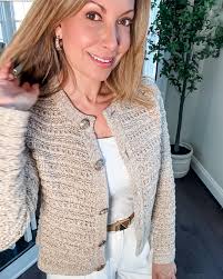 Mixing it up lately with a blend of polished looks and relaxed styles! 🌟✨  From chic to laid-back leisure, swipe through to see my latest outfits. Let  me know your favorite! 💖