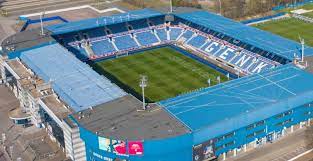 Krc genk stadionplein 4 3600 genk. Er Mag Bij Krc Genk Geklonken Worden Samenwerking Is Verlengd Met Vijf Jaar Voetbalprimeur Be