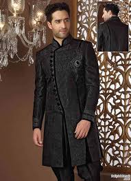 Groom Hairstyles For Mehndi Function In 2019 Indian Groom Wear Indian Men Fashion Hair Styles