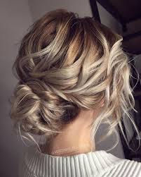 Messy Wedding Hair Updos Bridal Updo Hairstyles Weddinghair Weddingupdo Weddinghairstyle We Messy Wedding Hair Wedding Hairstyles Updo Messy Hair Styles