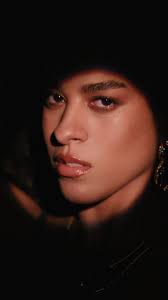 @Samantha Borges shows you how to dial up the drama by enhancing what you  already have. #holtrenfrew