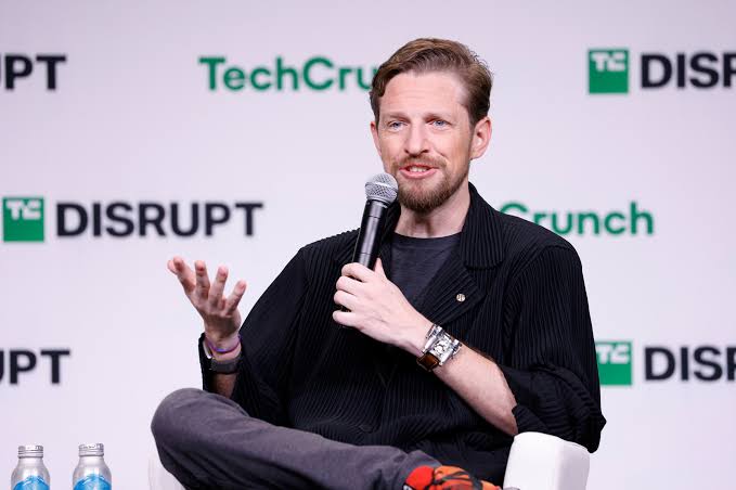 Automattic confirms Mullenweg has returned as CEO after attempted ouster by  board | TechCrunch