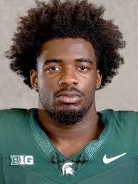 Davion Brooks's Instagram, Twitter & Facebook