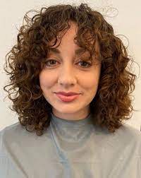 Stylish Hairstyle For Curly Hair Stylish Hair Devacurl Haircut Professional Hair Color