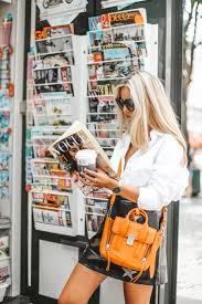 Blogueuse Une Vie De Reve Mais Un Reel Metier Parisian Outfits Style Inspiration Summer Parisian