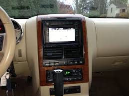Make Ford Model Explorer Year 2006 Exterior Color Tan Interior Color Beige Tan Doors Four Door Vehicle Co Ford Explorer Best Phone Colorful Interiors