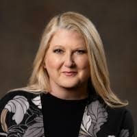 Kim Presley's Instagram, Twitter & Facebook