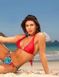 Ahora, con 38 semanas de. Kathy Contreras Photos Facebook