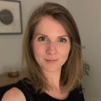 Emily Carlyle's Instagram, Twitter & Facebook