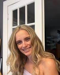 Sara Hilton (@sara.hiltonn) • Instagram photos and videos