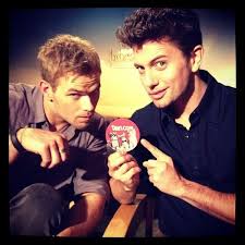 Pin By Jessica On Celebrity Lights Camera Acton Twilight Stars Jackson Rathbone Twilight Cast