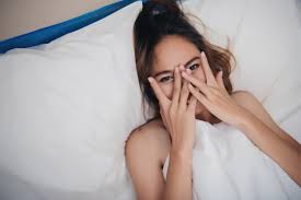 We can look at each other while we're f*cking, but this position also lets us both have control over the speed and i really like it when girls put in the extra effort to play with my balls — gently of course the next time we were in bed, missionary position, nothing crazy, she wrapped her legs around me in. Free Photo Beautiful Brunette Girl Is Lying On Bed