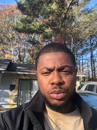 Hello everyone! Big single Big Aquarius energy😘. I love to vibe and enjoy  life.. X