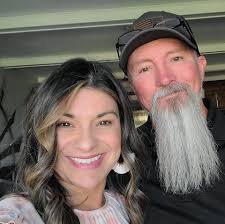 Scarlett and The Silvertown Band‎