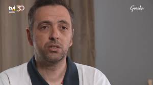 David e a mulher viajam pelo mundo inteiro numa autocaravana!