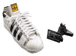 Adidas superstar supercolor by pharrell williams yellow. Adidas Originals Superstar 10282 Creator Expert Offiziellen Lego Shop De