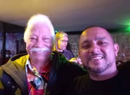 Feliz Cumpleaños a un Gran Personaje de la Radio,un Gran Amigo Guido  Granadillo que Dios te bendiga un Salsabrazoo!!!