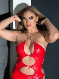 Karly Fornos 😈 on X: Muah 😘 t.coZJyucZ5iOj  X