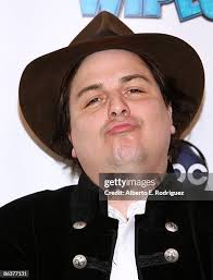 Contestant Tamara Pickering arrives at the season 2 premiere of ABC... News  Photo