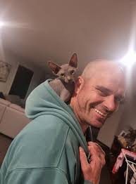 So my partner sent me this whilst I was at work the other day of our boy  Monty finally wearing a hat 😂