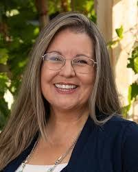 Natalie Pitts's Instagram, Twitter & Facebook