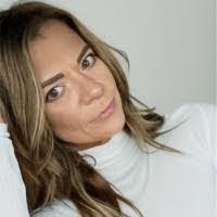 Kimberly Taliaferro's Instagram, Twitter & Facebook